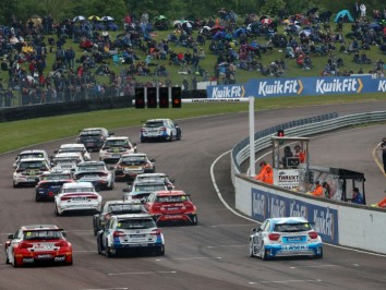 BTCC-r3-Start-3