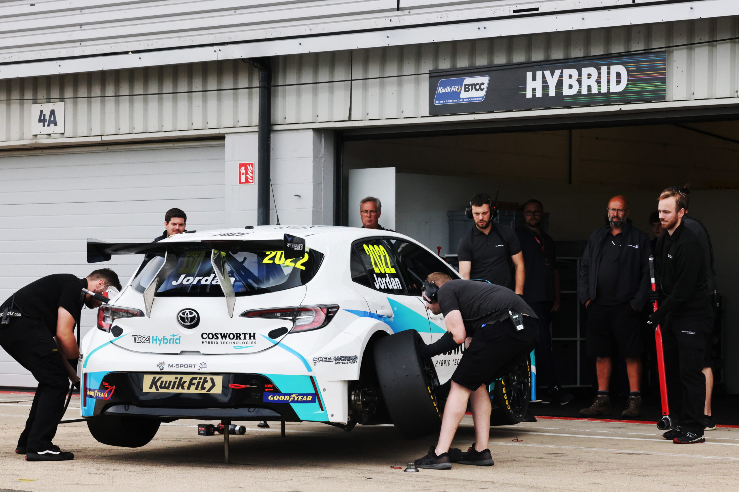 BTCC HYBRID ENJOYS SUCCESSFUL DEBUT AT SILVERSTONE • BTCC