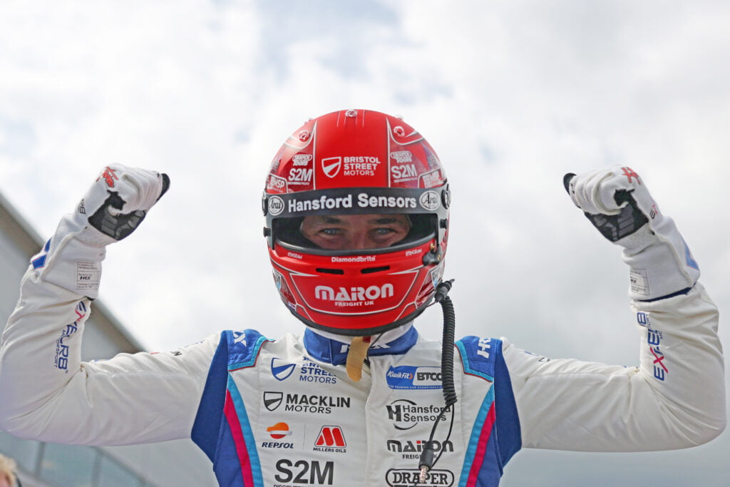 Ingram lays down early marker with Donington double