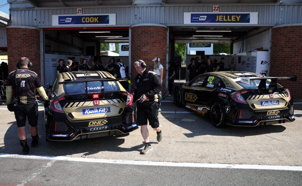 Points aplenty for One Motorsport at Brands Hatch