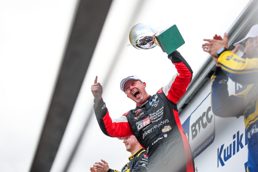 ‘Flash’ Back: Shedden stars at Oulton to seal first victory of season