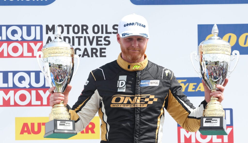 Trophies the target for One Motorsport