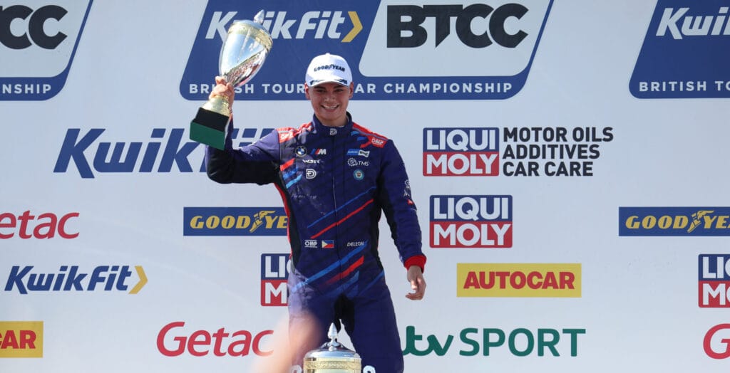DeLeon puts WSR on podium at Croft