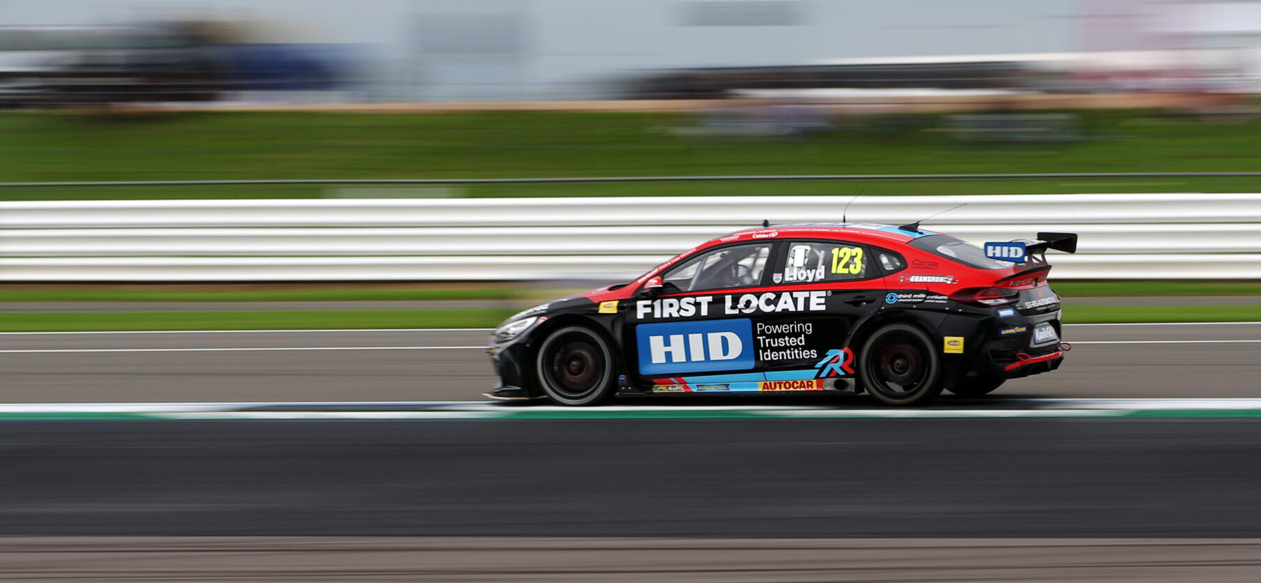 Lloyd triumphant in maiden Restart Racing victory