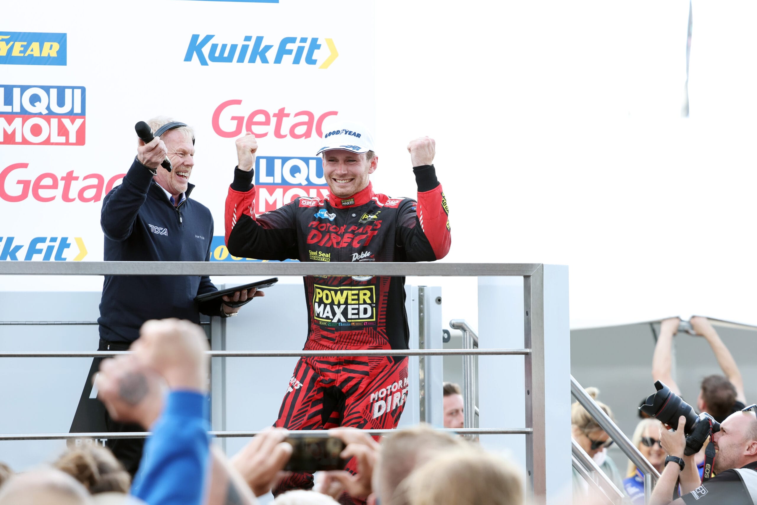 Silverstone Round 9 photo 3