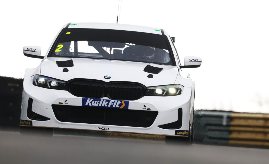 De Leon delivers fastest ever BTCC lap at Croft