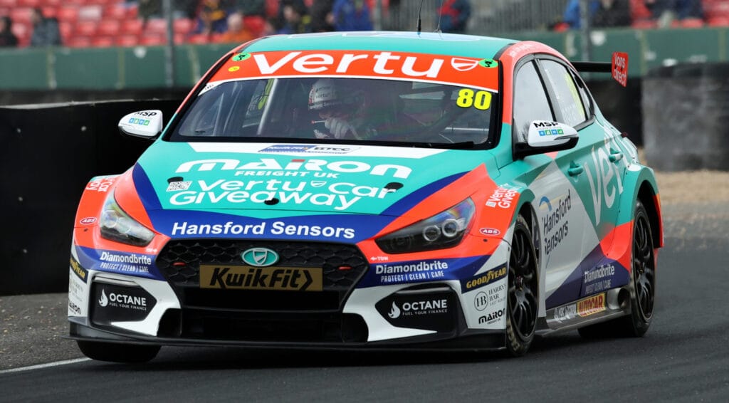 Reigning Champ Tom Ingram sets the pace