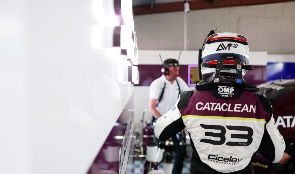 Trophies the target as Cataclean Plato Racing heads to Oulton Park